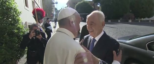 Pope Francis and Shimon Peres